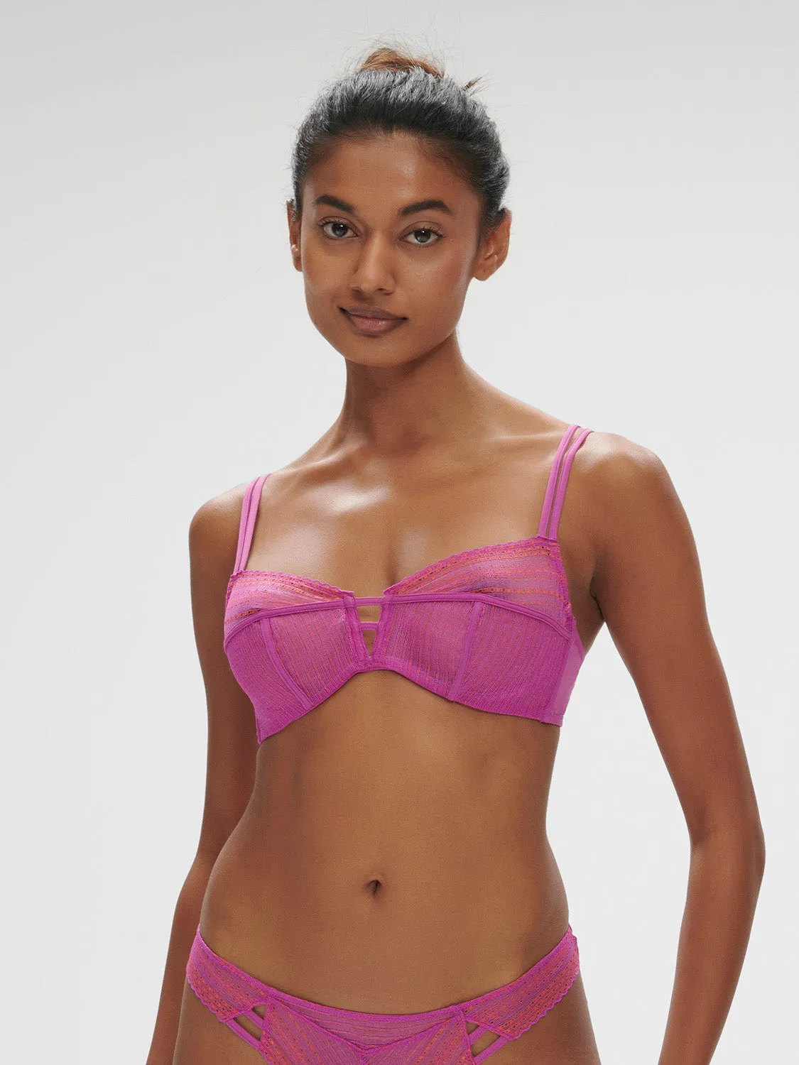 Pia V-Shaped Underwire - Energy Pink